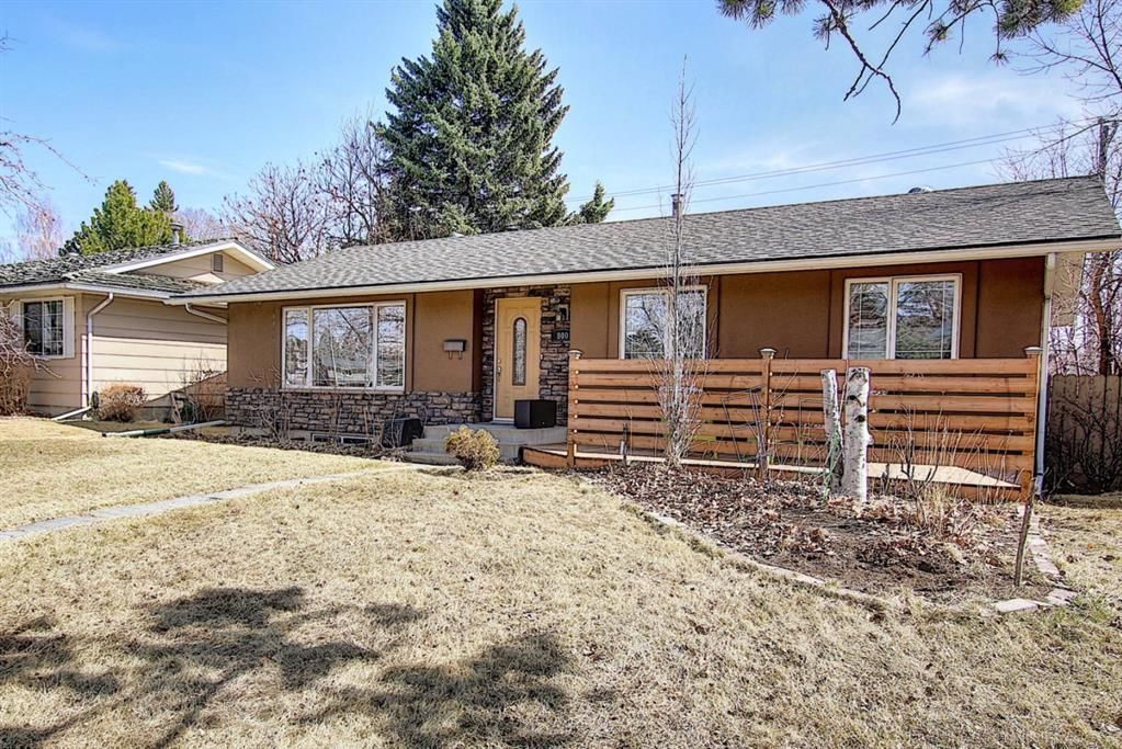 I have sold a property at 800 Acadia DRIVE SE in Calgary
