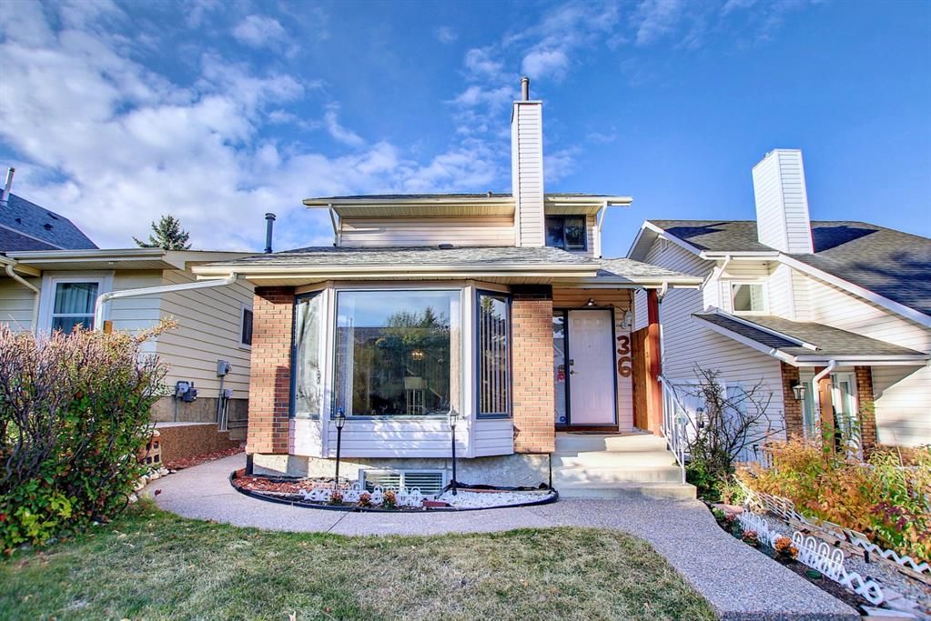 I have sold a property at 36 Strathearn CRESCENT SW in Calgary

